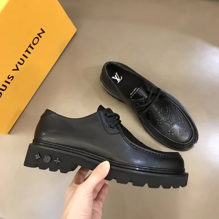 Louis Vuitton Shoe 